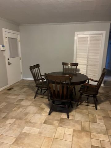EXTRA SPACE IN KITCHEN/DINING