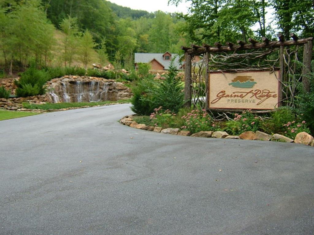 Garnet Ridge Entrance