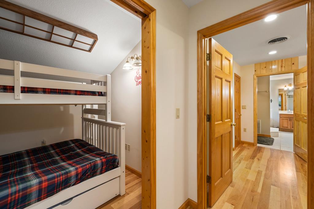 Bonus room with bunks for 5th sleeping area